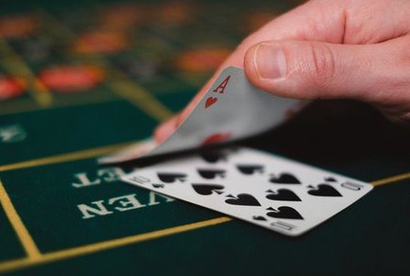 sâm lốc trực tuyến Kubet